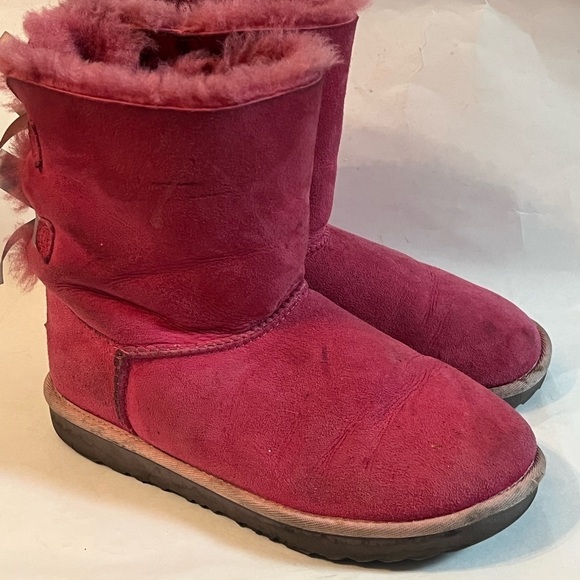 UGG Australia Bailey Bow II Pink/Icelandic Sz 4 Big Kids Boots 1017394K - Picture 5 of 8